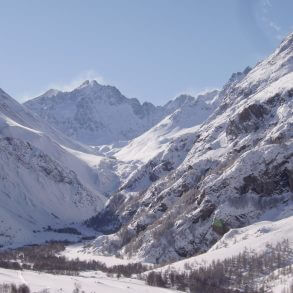 Partir au ski en famille Partir au ski en famille comment choisir sa station de ski | Blog VOYAGES ET ENFANTS