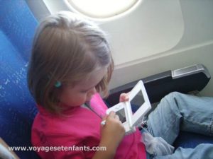 Voyage en avion avec bebe et enfants | Blog VOYAGES ET ENFANTS