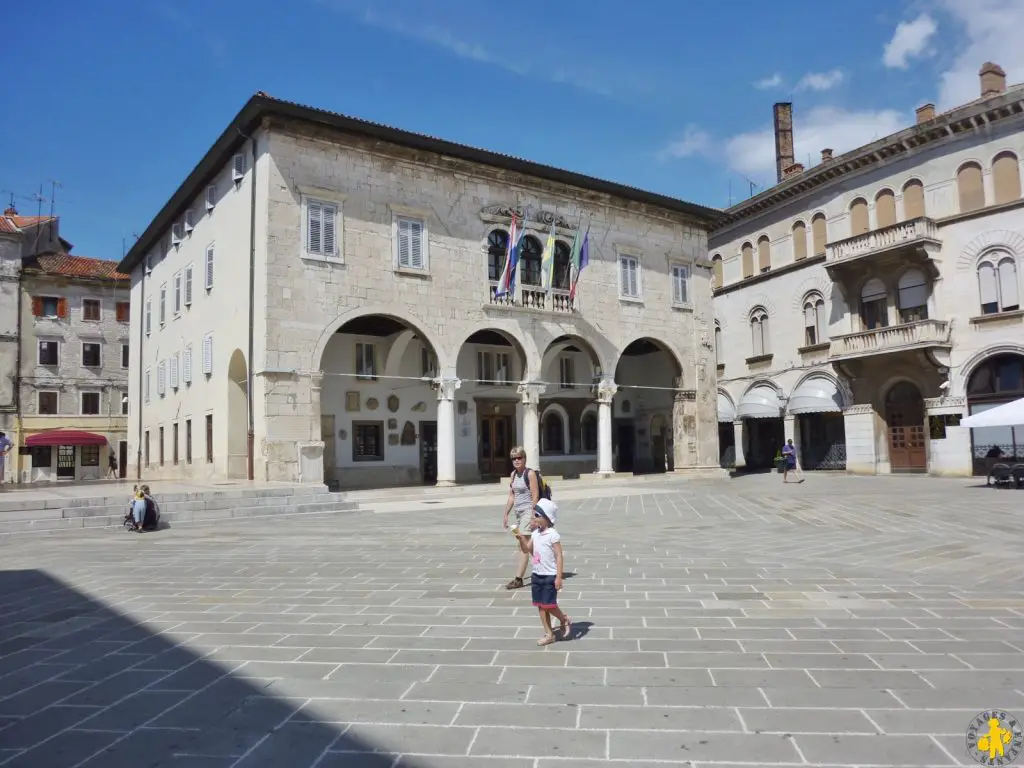 Pula la romaine Croatie en famille | Blog VOYAGES ET ENFANTS