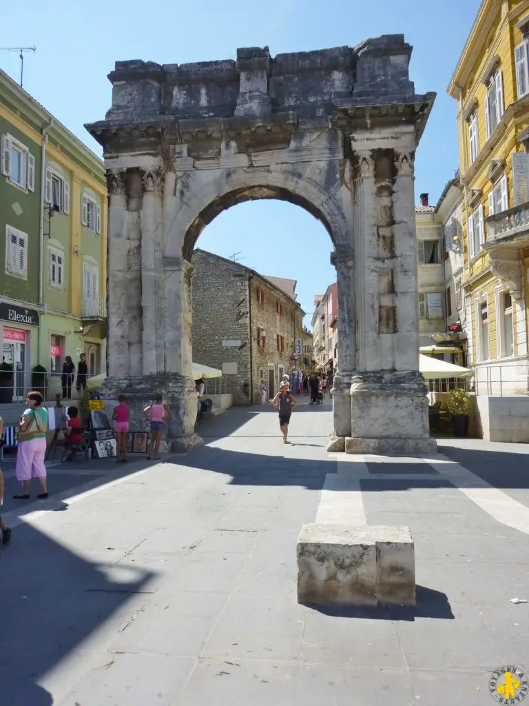 Pula la romaine Croatie en famille | Blog VOYAGES ET ENFANTS