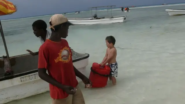 Voyage enfant Afrique Zanzibar tanzanie
