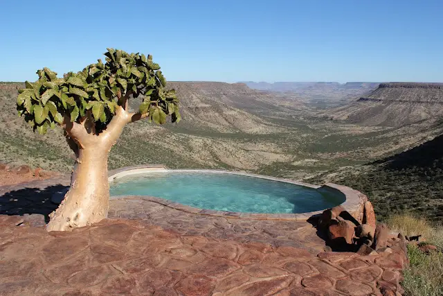 Namibie Piscine Toussaint en famille à létranger | Blog VOYAGES ET ENFANTS