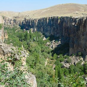 Vallée dHilara pour randonnée familiale en Cappadoce Randonnée Cappadoce faciles en famille | VOYAGES ET ENFANTS
