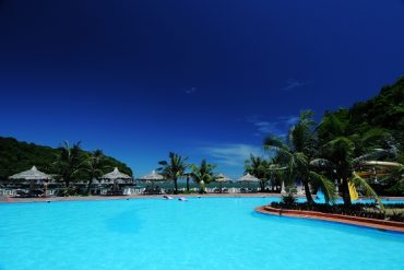 Partir en hôtel-club ou à l'aventure?