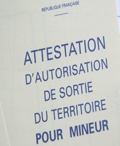 Papiers pour voyager autorisation de sortie de territoire | Blog VOYAGES ET ENFANTS