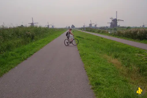 Moulins de Kinderdijk en vélo Visite famille Zaanse Schans Kinderjick en famille | VOYAGES ET ENFANTS