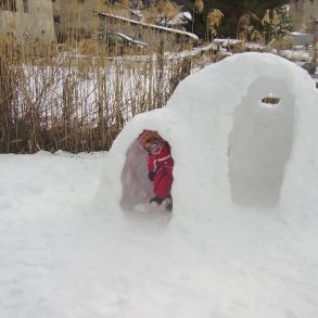 Activité sans skier à la neige construction igloo Neige en famille19 activités sans skier VOYAGES ET ENFANTS