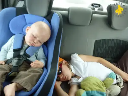 Trajets en voiture avec bébé : quels jouets choisir ?