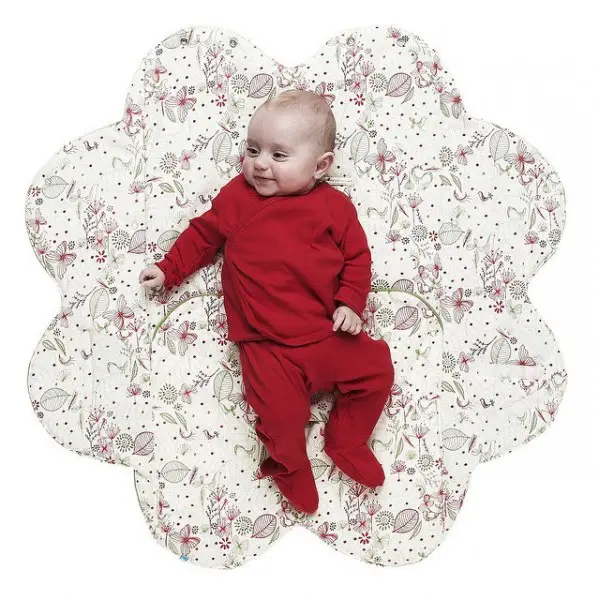 Voyage bébé pratique: accessoires puériculture nomade et multifonctions