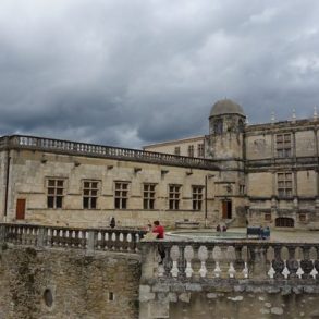 Visite du chateau de Grignan avec des enfants | Blog VOYAGES ET ENFANTS