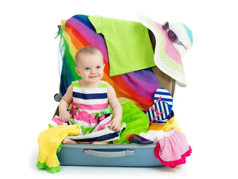Bagage à main: que prendre avec des enfants dans l'avion?