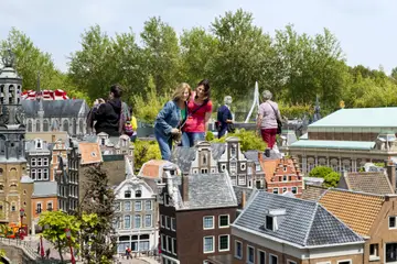 entr-e-au-parc-miniature-de-madurodam-in-the-hague-157733