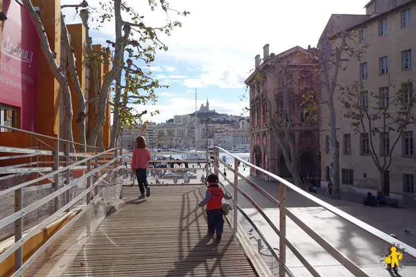 2013.11.01 Marseille place de la Mairie