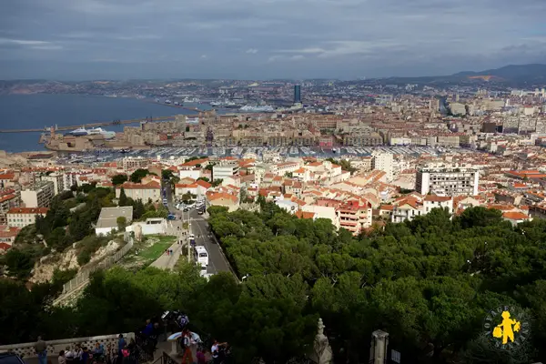 20131101 Marseille vue depuis notre dame de la garde Musées de Marseille en famille | Blog VOYAGES ET ENFANTS