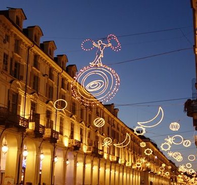 Turin magique avec des enfants: rencontre de la Momie et de Superman!
