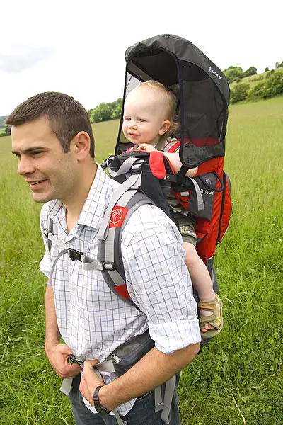 protection solaire Little life sac a dos porte bebe Quel porte bébé voyage rando choisir selon lâge