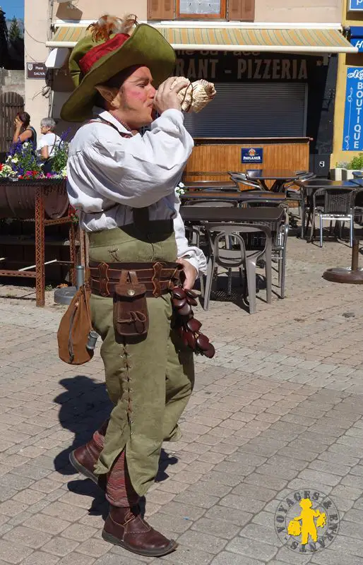 Taz de la compagnie Cilou week end avec enfant à Guillestre Potes de Marmots le spectacle haut alpin nos coups de coeur | Blog VOYAGES ET ENFANTS