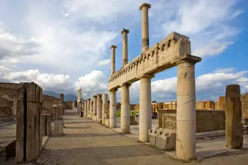 excursion-d-une-demi-journ-e-pomp-i-au-d-part-de-naples-in-naples-VoyagesetEnfants