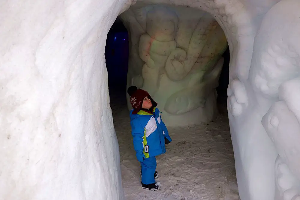 Igloo Pelvoo igloo neige Hautes ALpes Pelvoux Igloo Pelvoo Baby traineau à Pelvoux activités | Blog VOYAGES ET ENFANTS