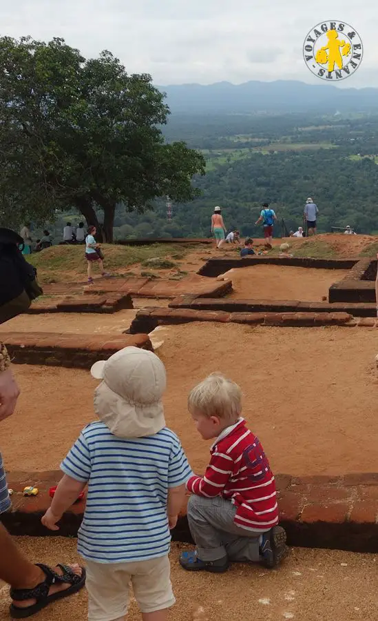 20150225 Sri Lanka Sigiriya rencontre au sommet entre petits francais et allemand Sigiriya Dambulla en famille Sri Lanka| VOYAGES ET ENFANTS