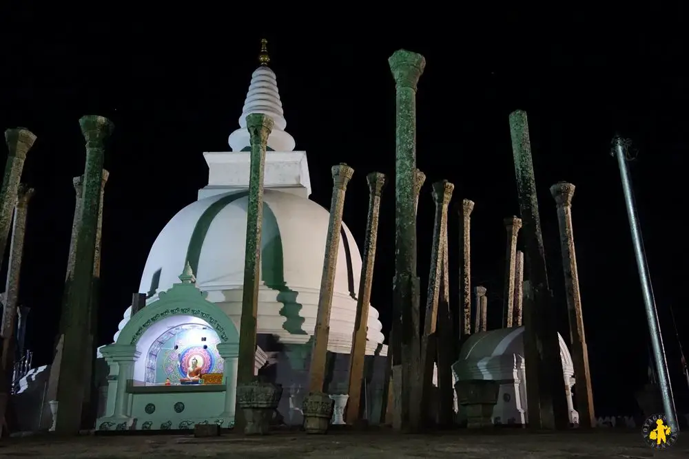 20150225 Sri Lanka Anuradhapura 2 Anuradhapura ou Polonaruwa avec enfant |VOYAGES ET ENFANTS