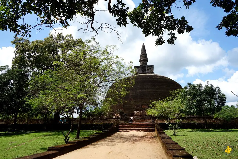 Polonnaruwa en famille Anuradhapura ou Polonaruwa avec enfant |VOYAGES ET ENFANTS