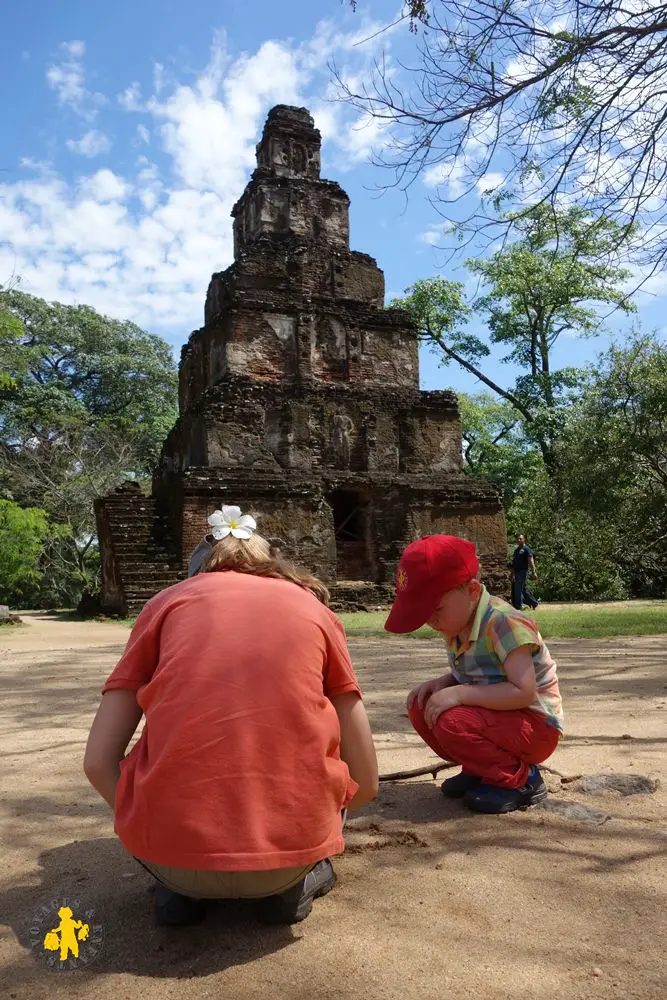 20150225 Sri Lanka polonnaruwa visite avec enfants Anuradhapura ou Polonaruwa avec enfant |VOYAGES ET ENFANTS