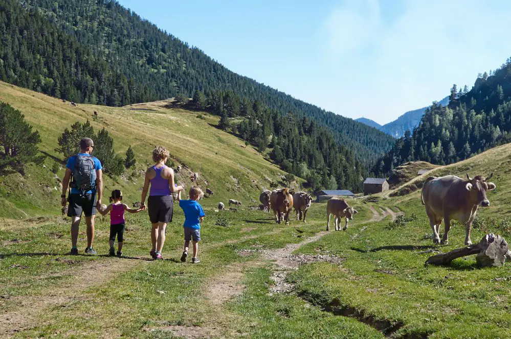L Andorre en famille activités en été | Voyages et Enfants'Andorre en famille activité randonnée (3)