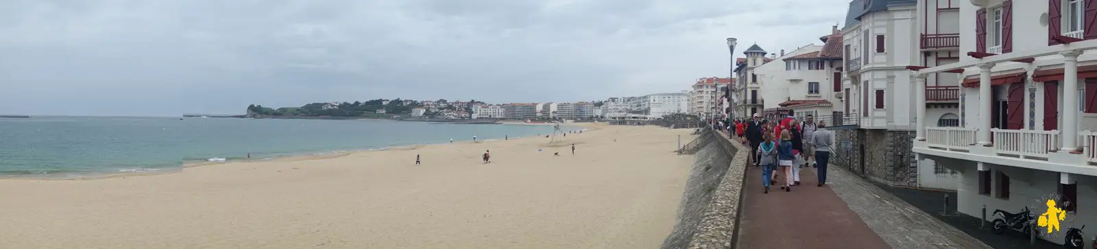 St Jean de Luz promenade de bord de mer compressed Pays Basque la côte avec des enfants de St Jean de Luz à Hendaye | Blog VOYAGES ET ENFANTS