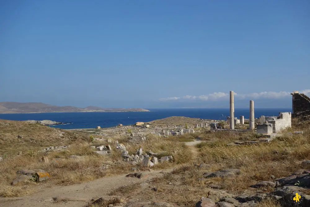 Delos vue panoramique sur la mer Les Cyclades en famille Paros Mikonos Naxos Amorgos