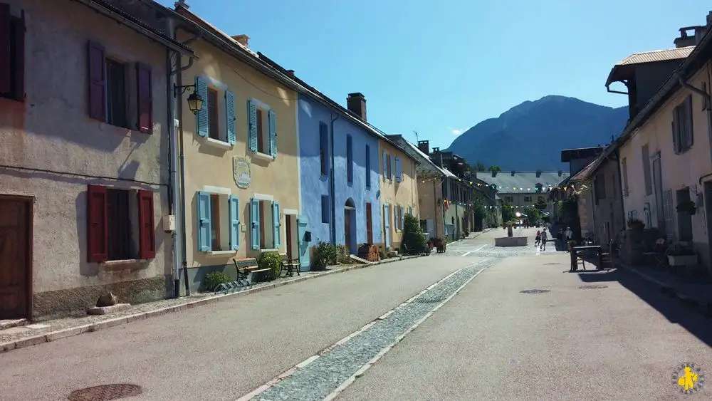 Guillestre visite famille montdauphin voyages et enfants Guillestre que voir que faire en famille | Blog VOYAGES ET ENFANTS