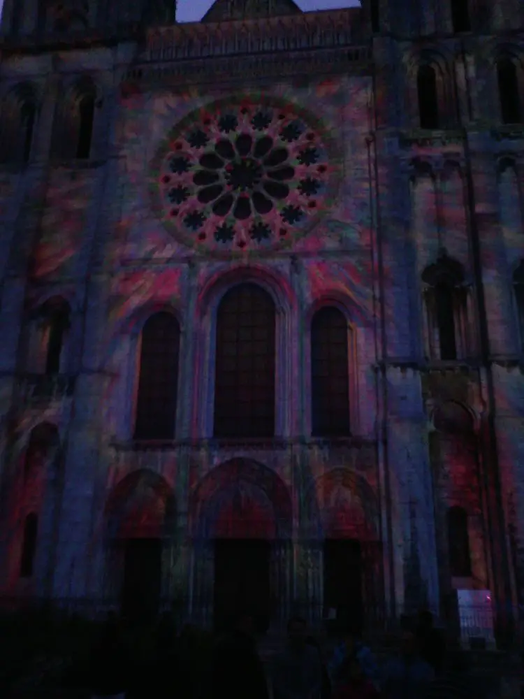 IMG 20150524 220411 compressed Chartres en famille activités spectacles Les Lumières | Blog VOYAGES ET ENFANTS