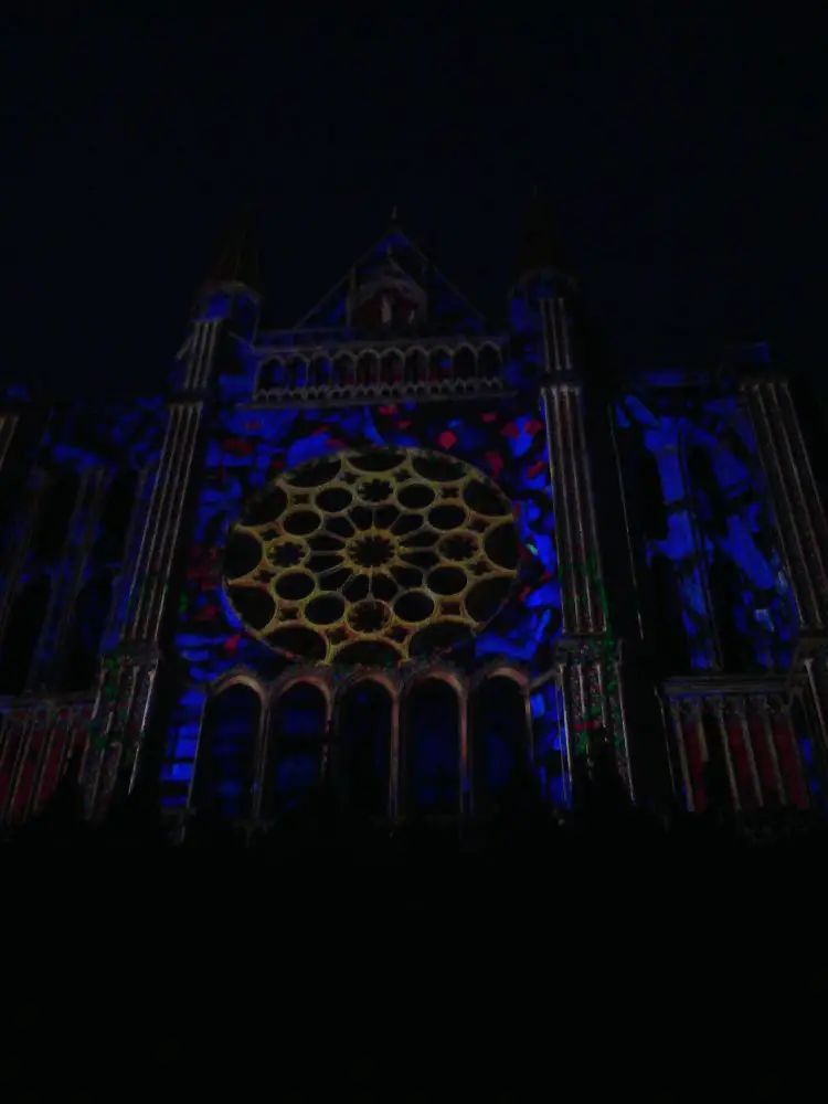 IMG 20150524 222934 compressed Chartres en famille activités spectacles Les Lumières | Blog VOYAGES ET ENFANTS