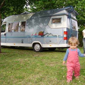 Pourquoi partir en camping car en famille avec quoi partir