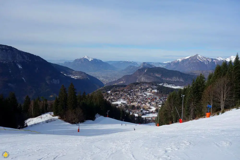 Les Carroz petite station de ski familiale Haute Savoie
