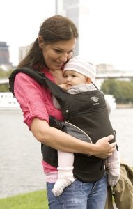 Quel Porte Bebe Physiologique Notre Top Voyages Et Enfants