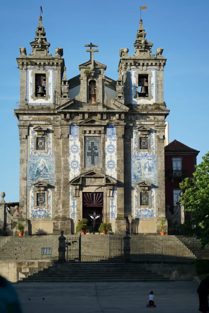 Porto en famille : notre guide complet 4 Porto en famille eglise azulejos