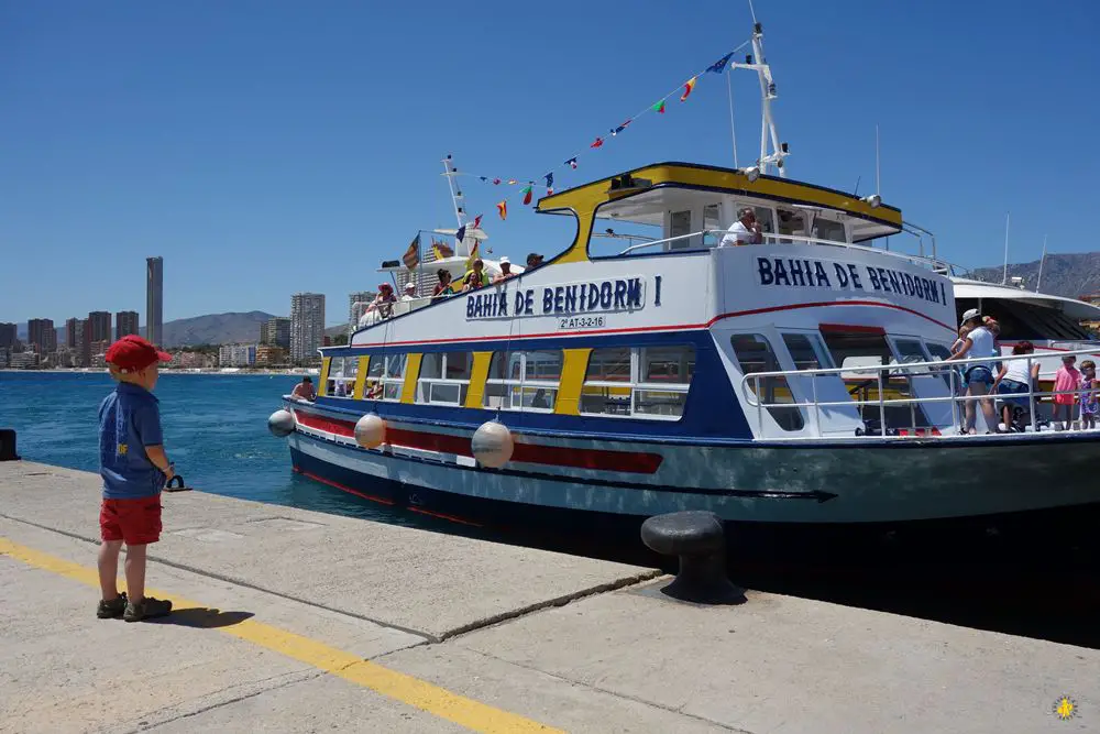 Bateau pour aller sur l Benidorm en famille 10 raisons dy aller | Blog VOYAGES ET ENFANTS'île de Benidorm