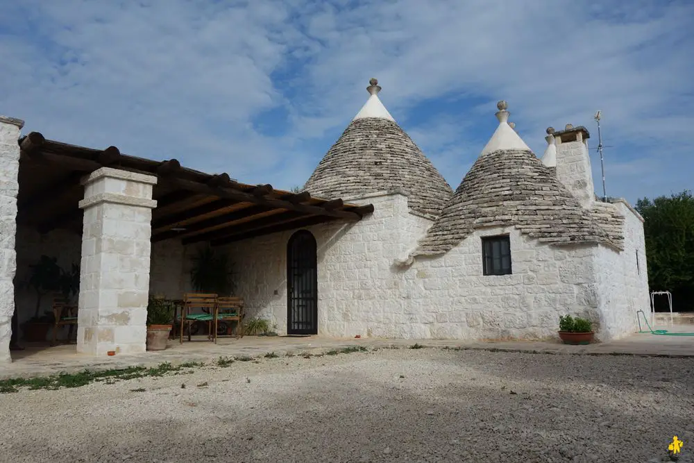 2016 08 18 pouilles trullo polignano a mare 4 Pouilles Itinéraire 15 jours en famille | VOYAGES ET ENFANTS