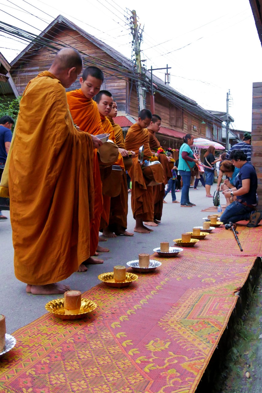 fb 2016 11 13 thailande chiang khan dansai 60 Loei en famille Thailande hors sentier battus | Blog VOYAGES ET ENFANTS