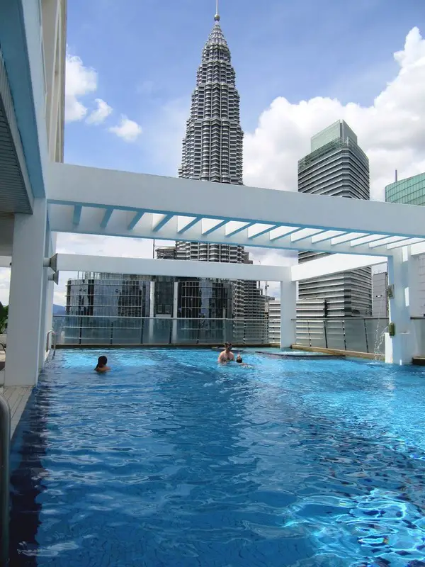 Kuala Lumpur piscine Voyage Malaisie en famille
