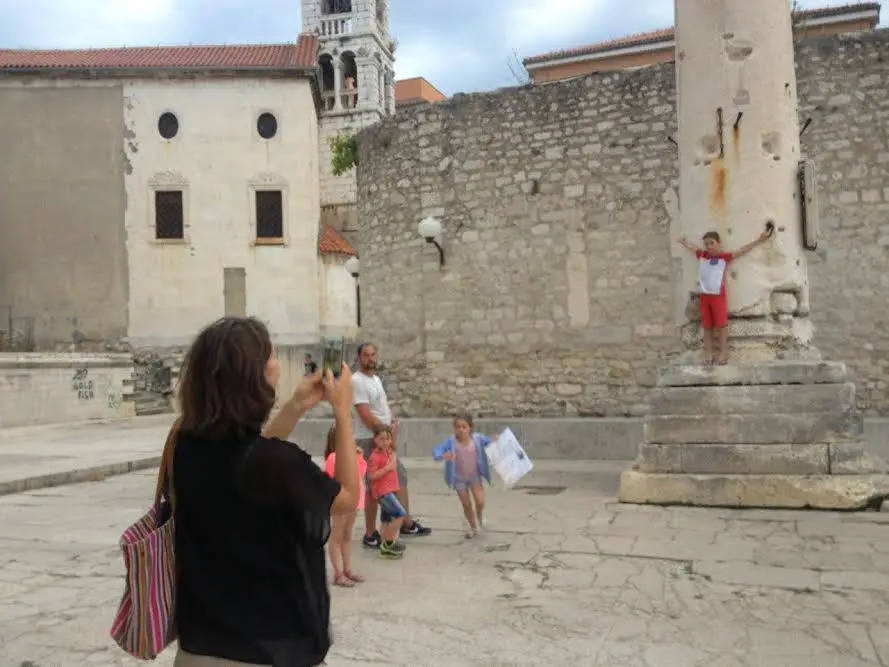 photcolonne Jeux de piste famille Zadar Split Croatie | Blog VOYAGES ET ENFANTS