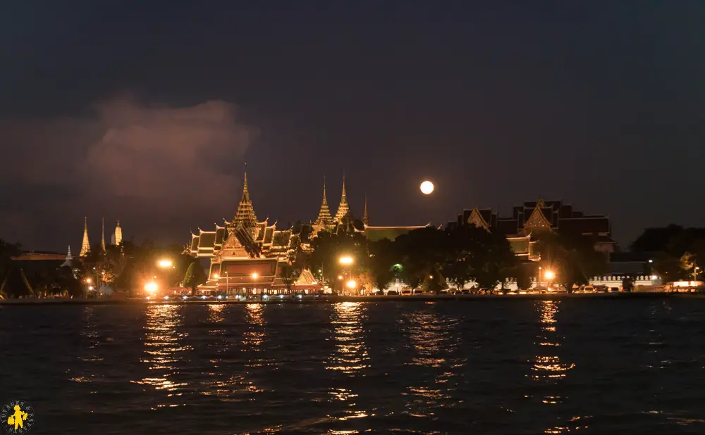 Bangkok en famille:  grand palais by night