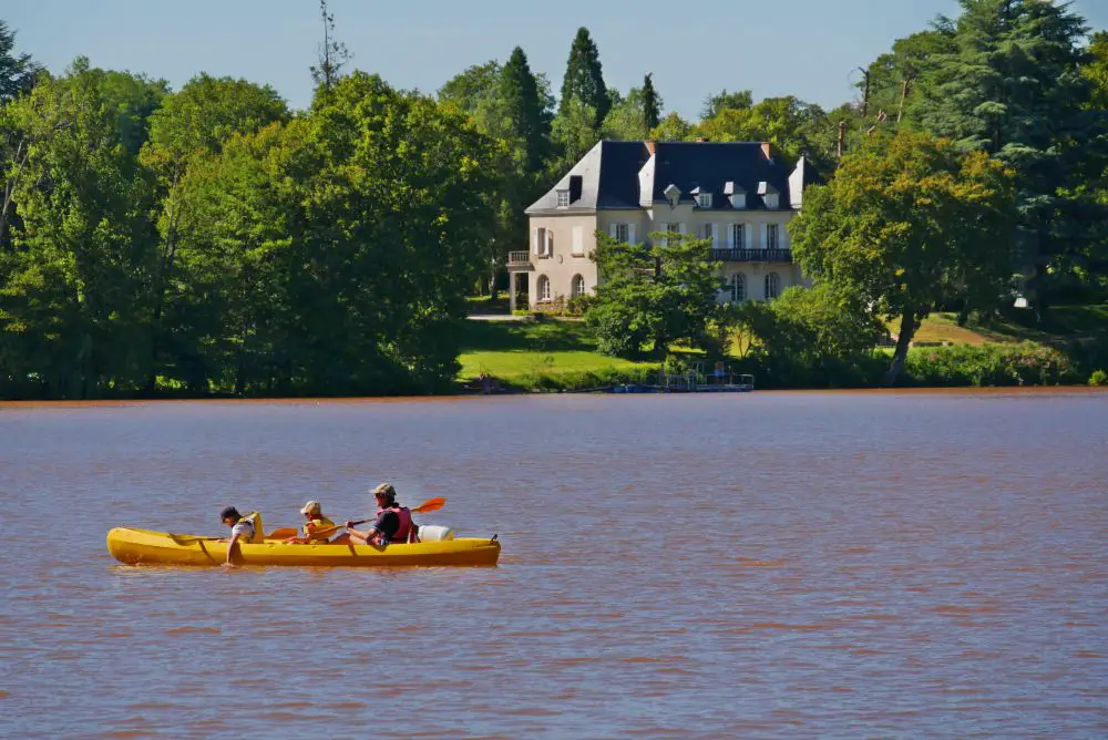 2016.07.17 Auvergne en famille canoe (68)-compressed