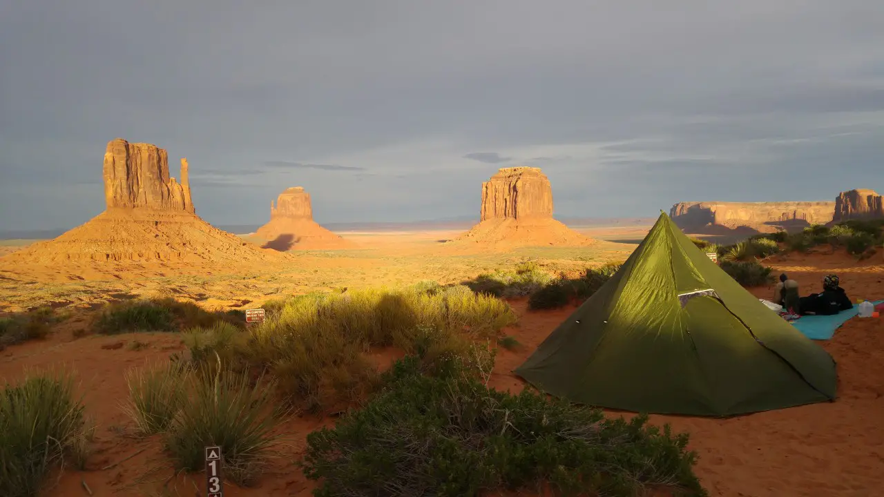 camper ouest américain Monument Valley Camper dans louest américain en famille VOYAGES ET ENFANTS