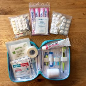 Pharmacie de voyage les indispensables | Blog VOYAGES ET ENFANTS