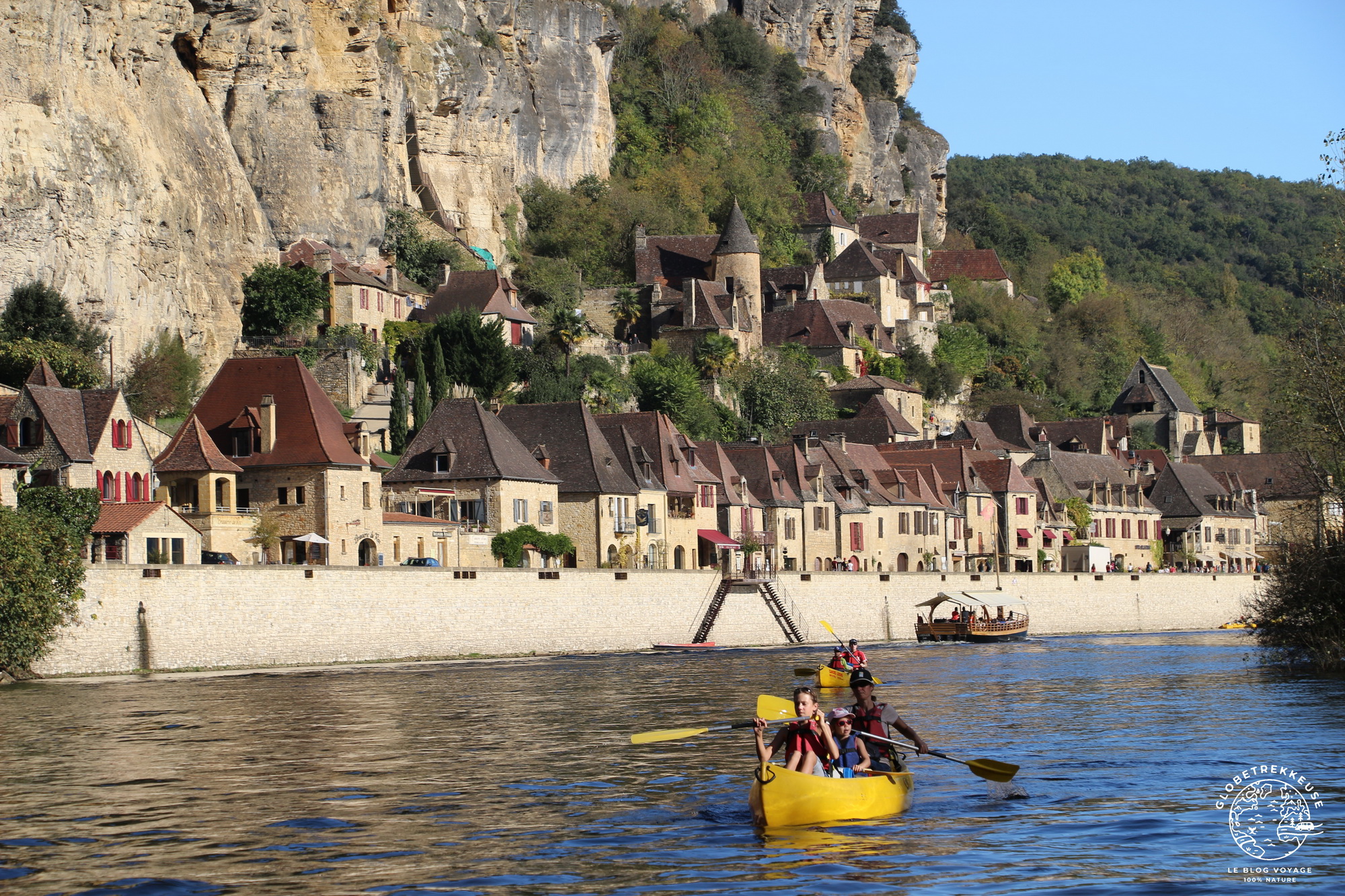 Vallée de la Dordogne en famille en canoe