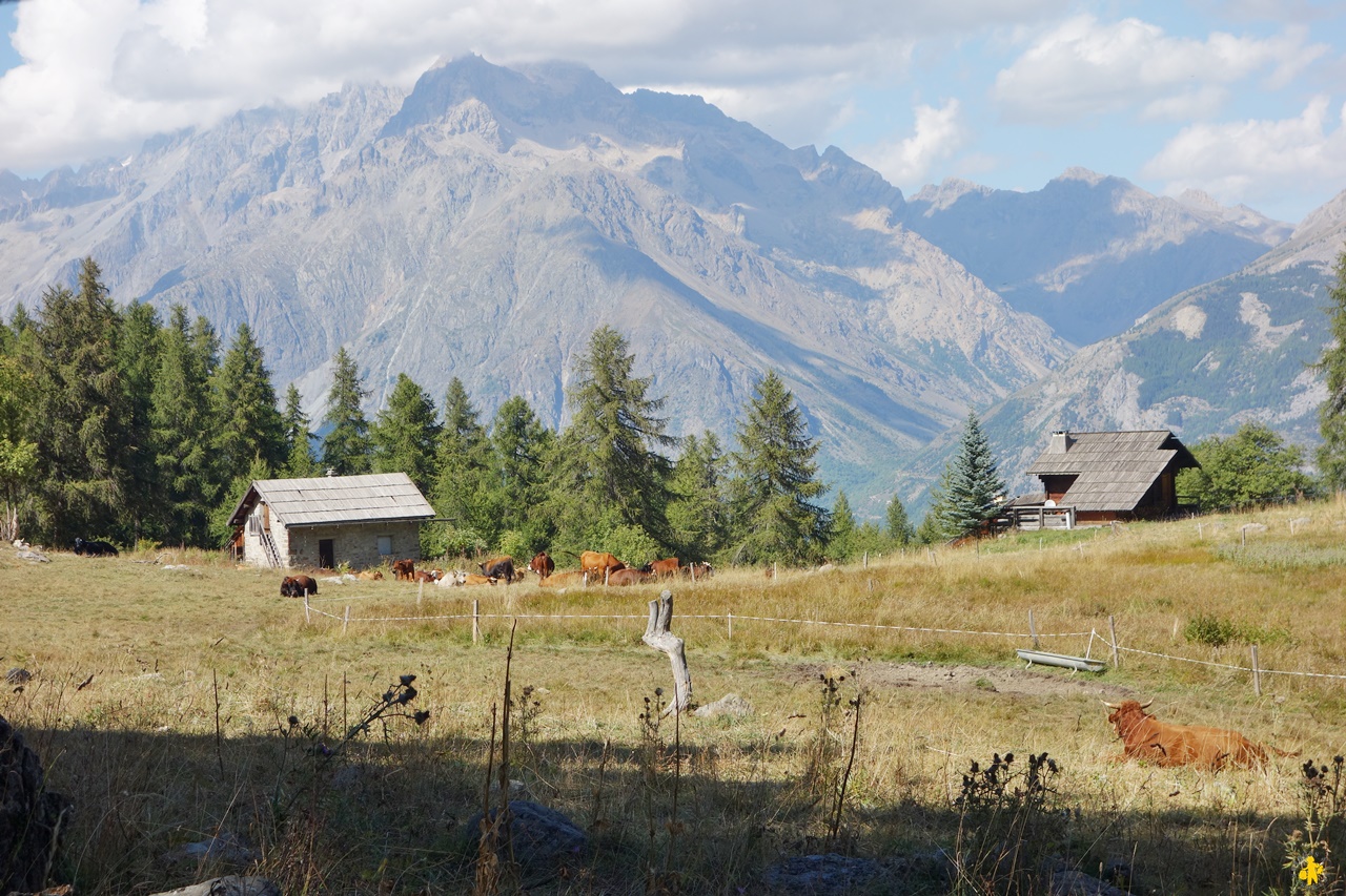 Randonnée Hautes Alpes facile en famille |VOYAGES ET ENFANTS