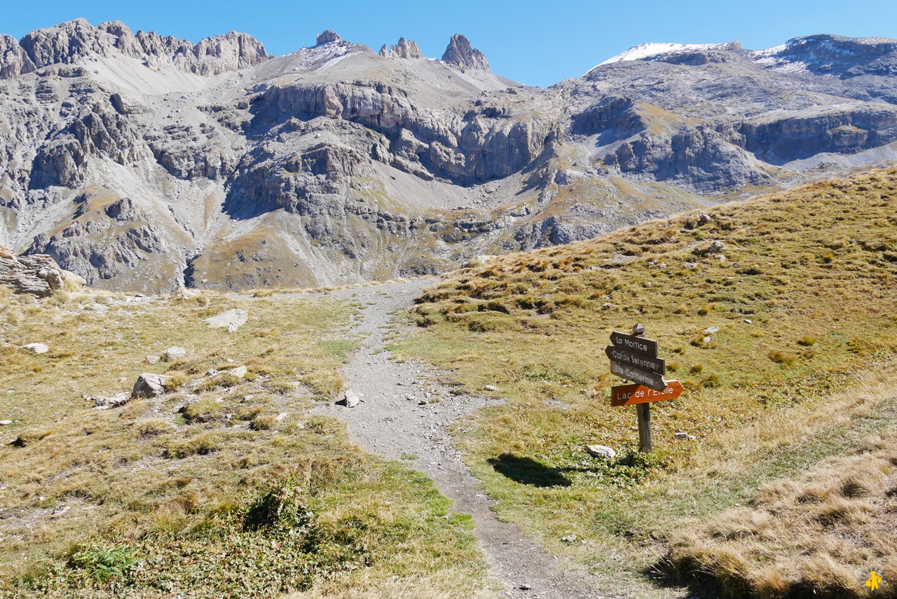 Randonnée Hautes Alpes facile en famille |VOYAGES ET ENFANTS