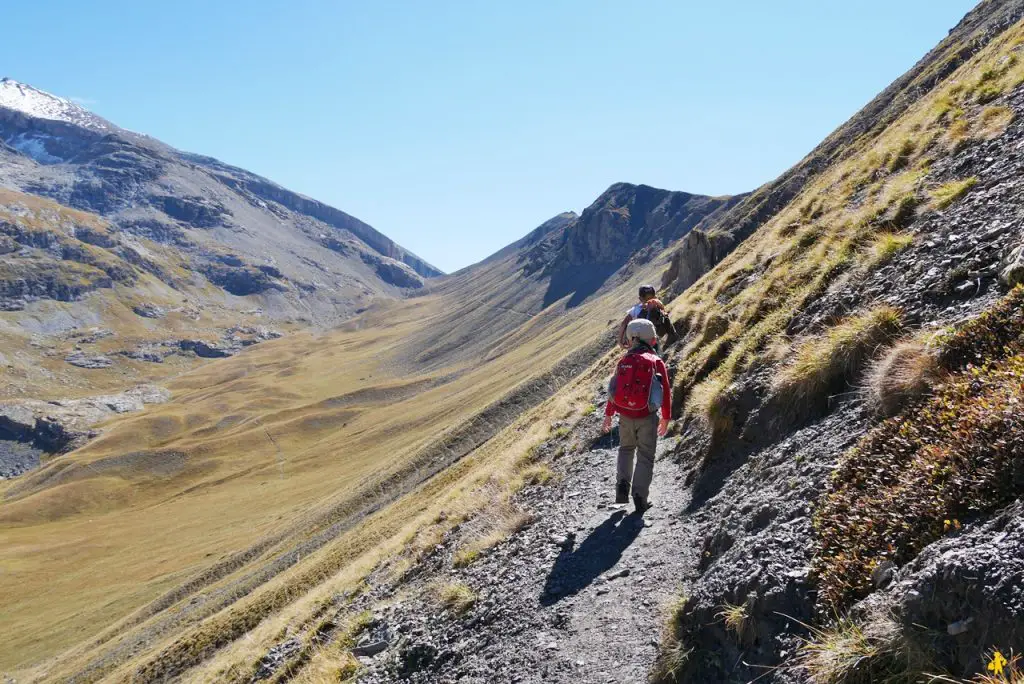 Randonnée Hautes Alpes facile en famille |VOYAGES ET ENFANTS